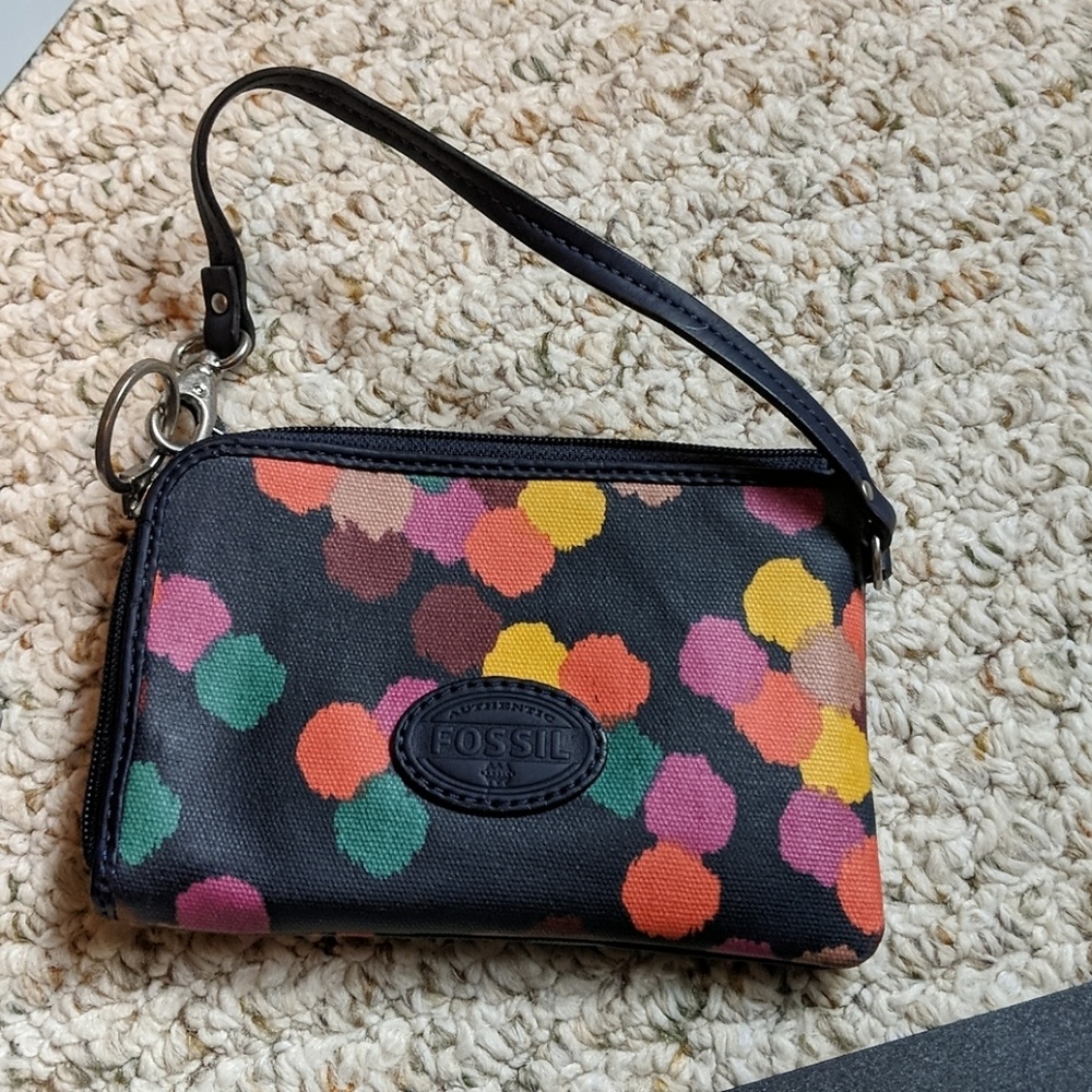 Fossil wristlet
